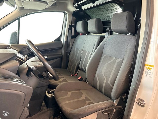 Ford Transit Connect 9