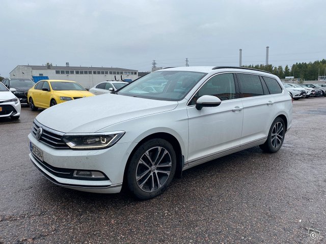 Volkswagen Passat 2