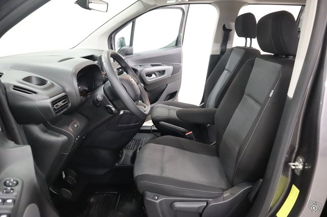 Toyota Proace CITY Verso 9