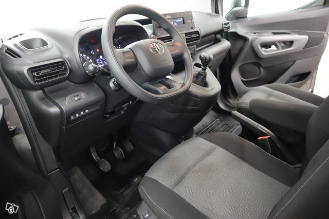 Toyota Proace CITY Verso 10