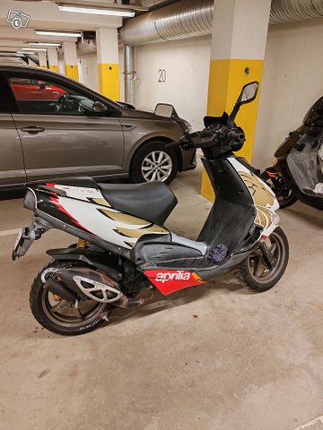 Aprilia sr50/Aprilia sr50 ditech 2005 vuodet, kuva 1