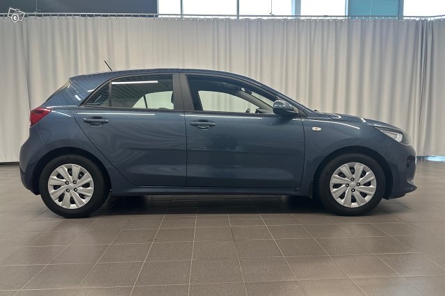 Kia Rio 9