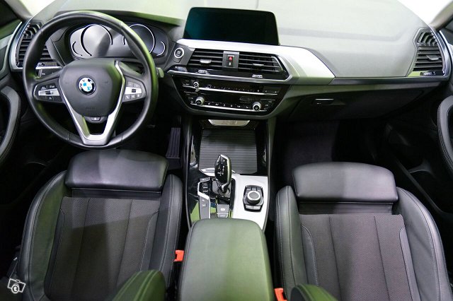 BMW X3 8