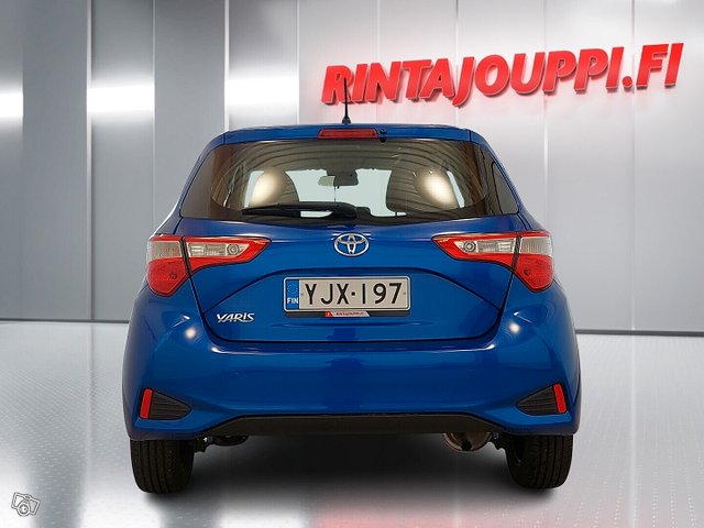 Toyota Yaris 4