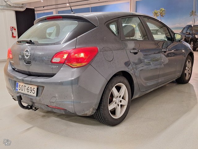 Opel Astra 2