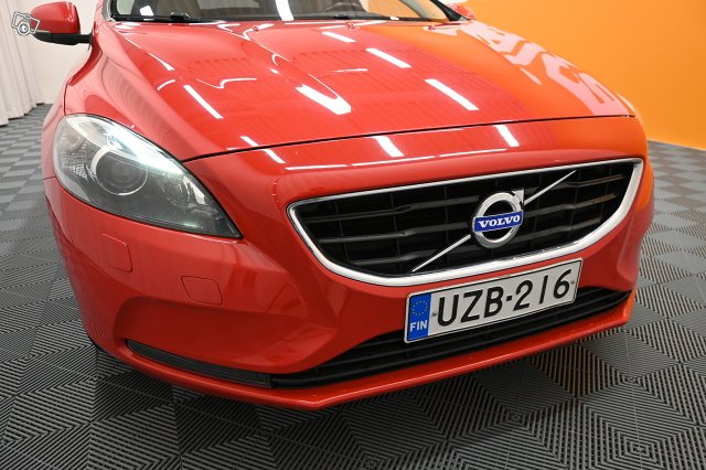 Volvo V40 10