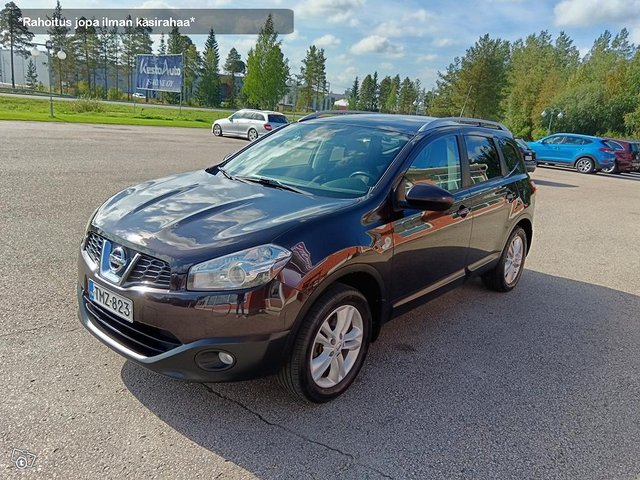 Nissan Qashqai+2 4