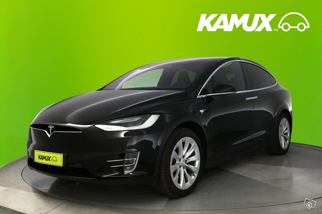 Tesla Model X 6