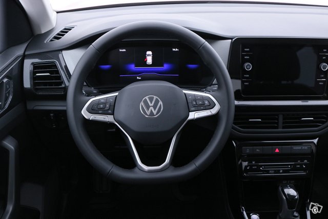 Volkswagen T-Cross 13