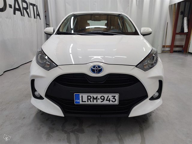 Toyota Yaris 2