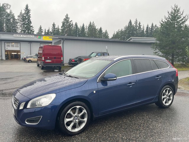 Volvo V60 2