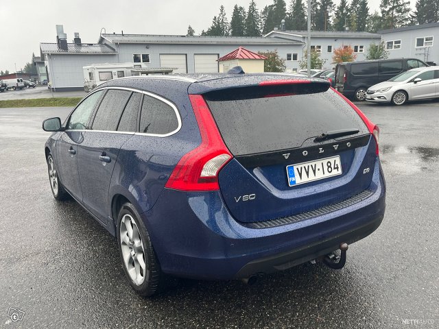 Volvo V60 4