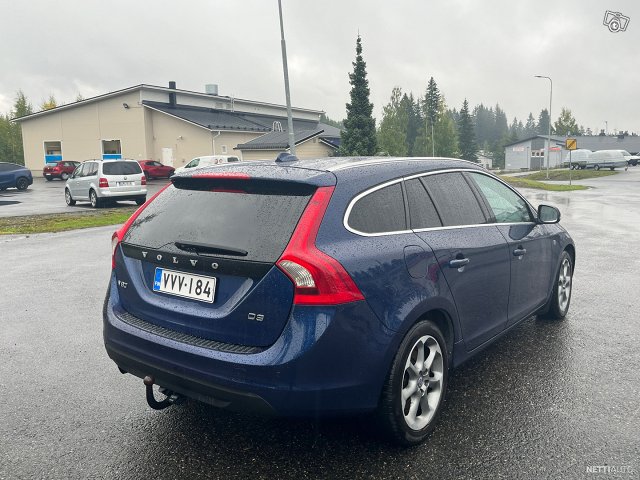 Volvo V60 5