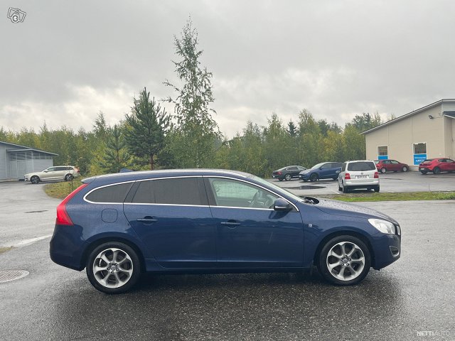 Volvo V60 6