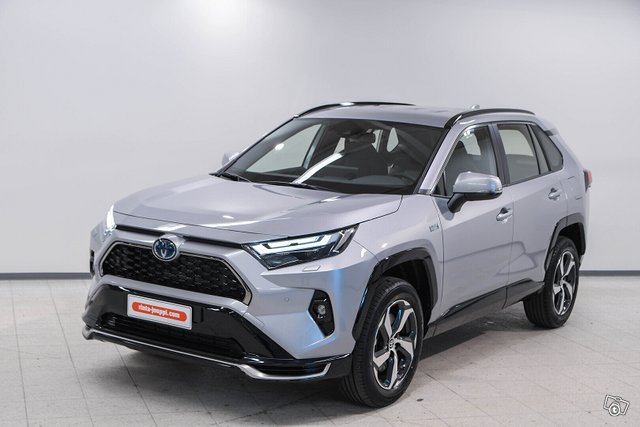 Toyota RAV4 Plug-in 1