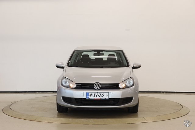 Volkswagen Golf 2