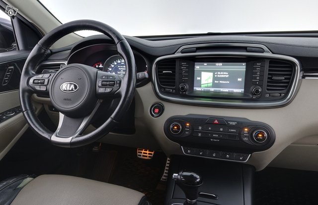 Kia Sorento 11