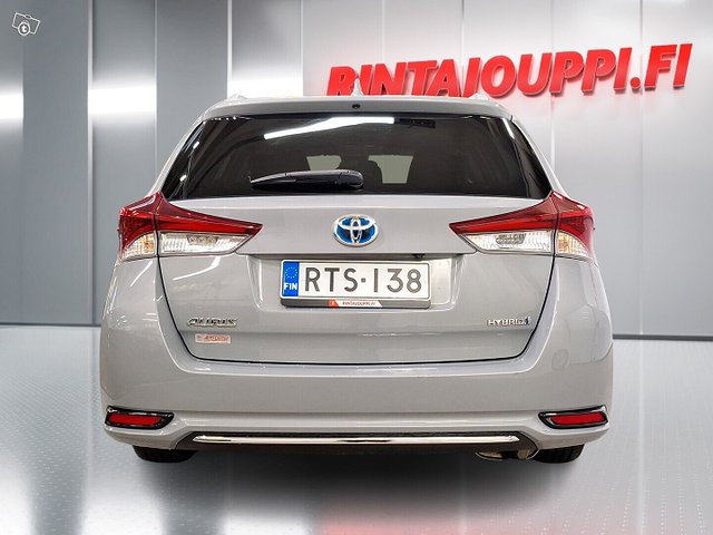 Toyota Auris 4