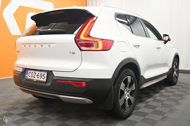 Volvo XC40 8