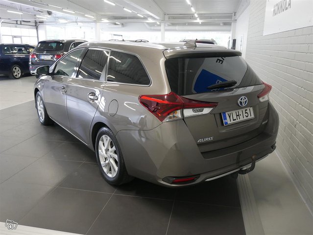 TOYOTA Auris 3