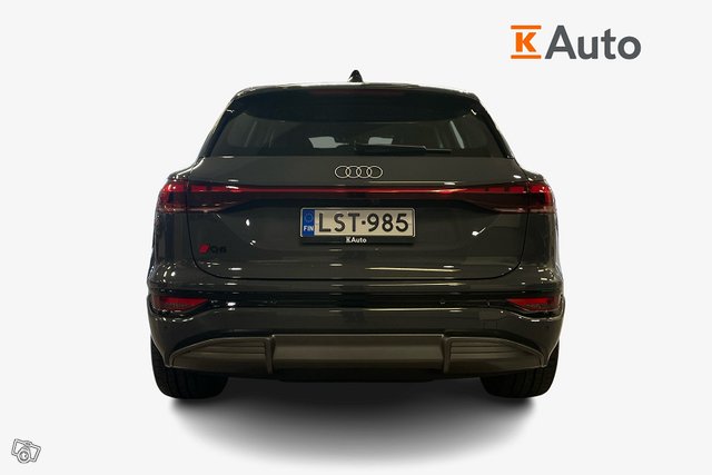 Audi Q6 E-tron 3