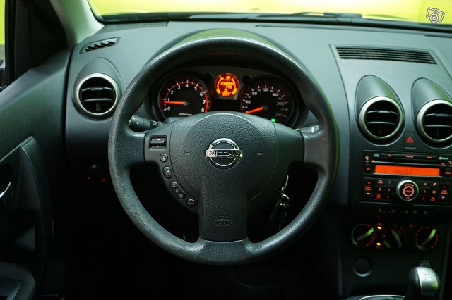 Nissan Qashqai 12