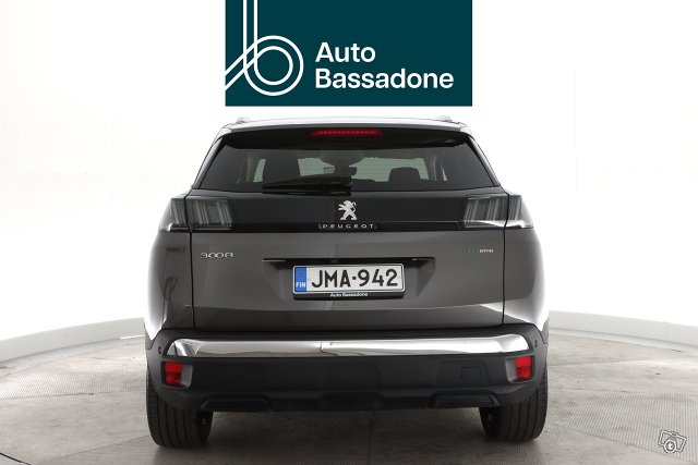 PEUGEOT 3008 5