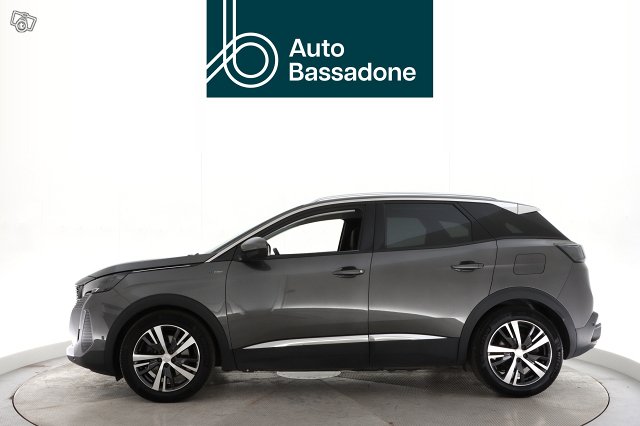 PEUGEOT 3008 8