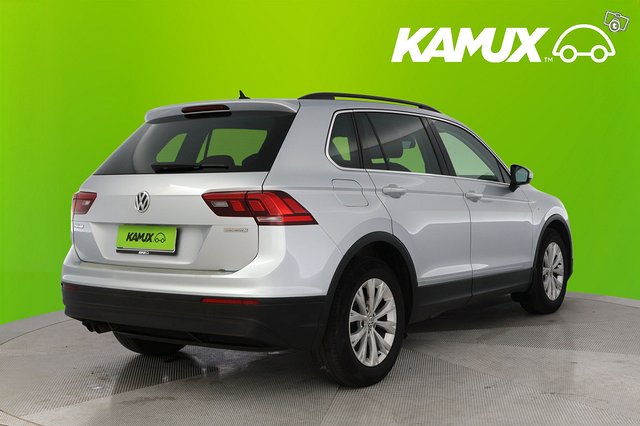 Volkswagen Tiguan 4