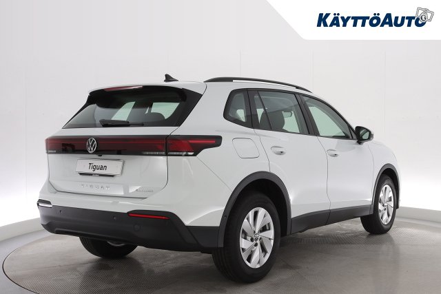 Volkswagen Tiguan 4