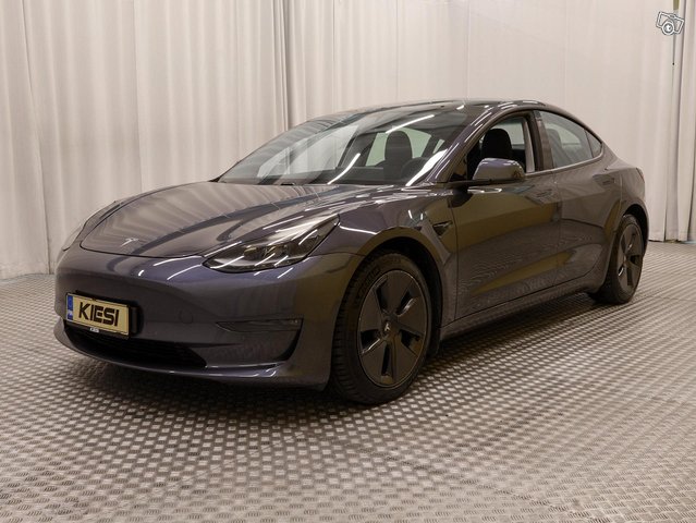 Tesla Model 3 23