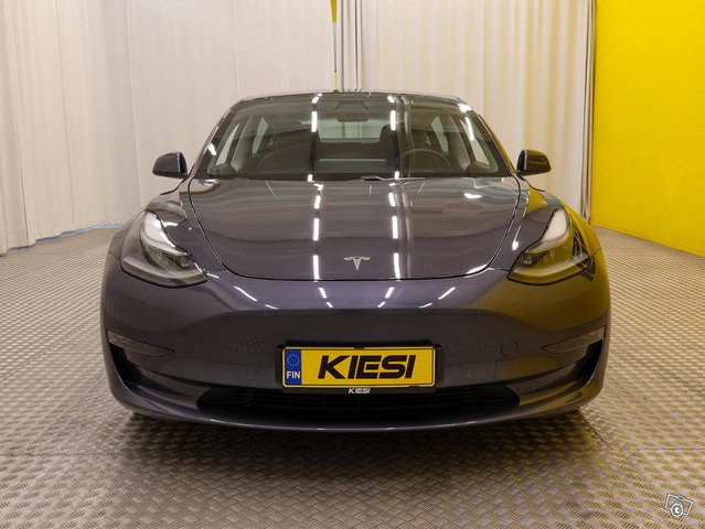 Tesla Model 3 24