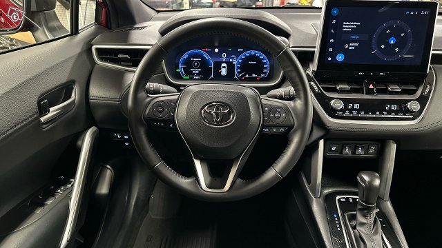 Toyota Corolla Cross 11