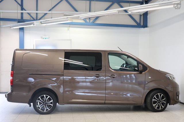 Toyota Proace 4