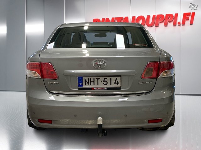 Toyota Avensis 4