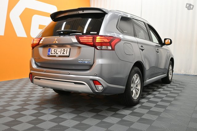 Mitsubishi Outlander 8