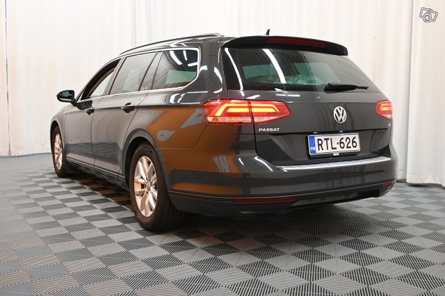 Volkswagen Passat 5