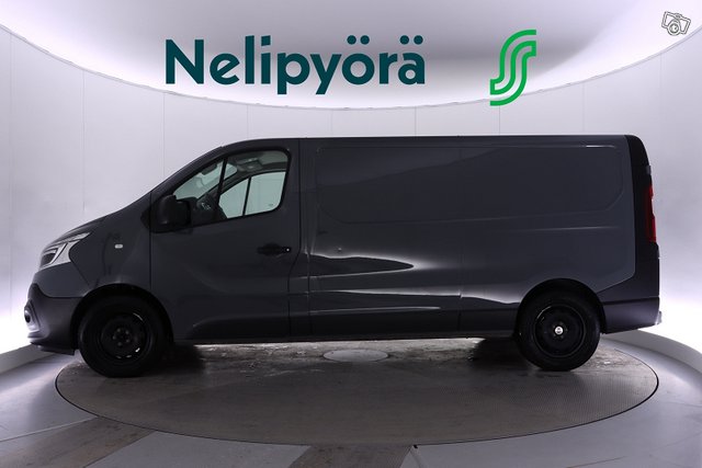 Renault Trafic 10