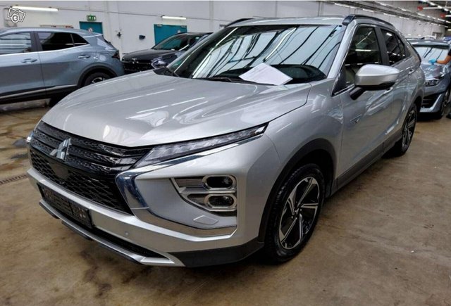 MITSUBISHI ECLIPSE CROSS