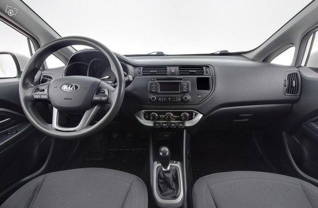 Kia Rio 4