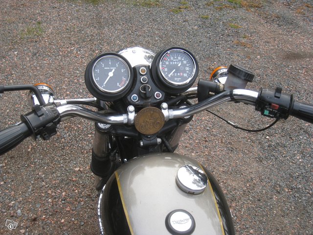 Triumph Bonneville Electro 13