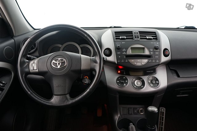 Toyota RAV4 15