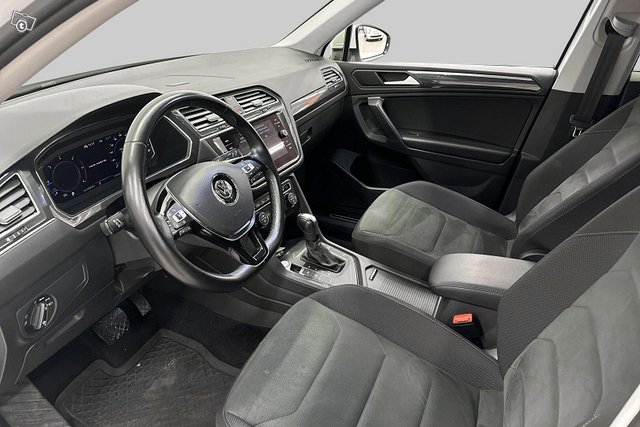 Volkswagen TIGUAN ALLSPACE 10