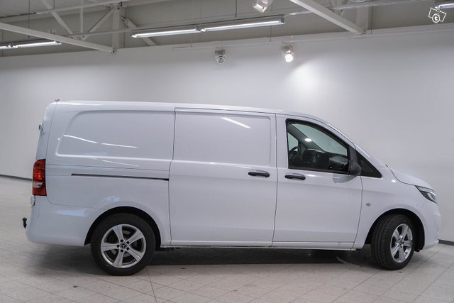 MERCEDES-BENZ VITO 4