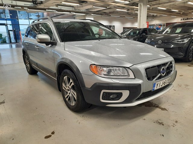 Volvo XC70