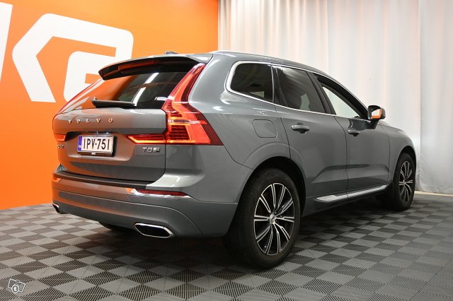 Volvo XC60 7