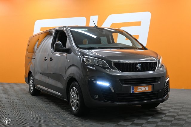 Peugeot E-Traveller