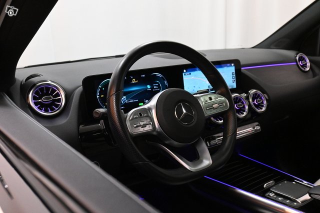 Mercedes-Benz GLA 16