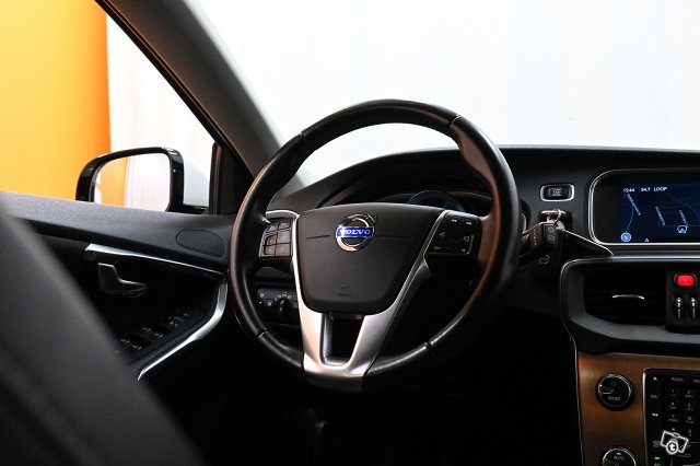 Volvo V40 Cross Country 15