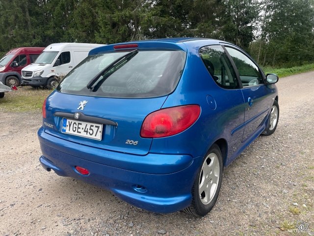 Peugeot 206 11